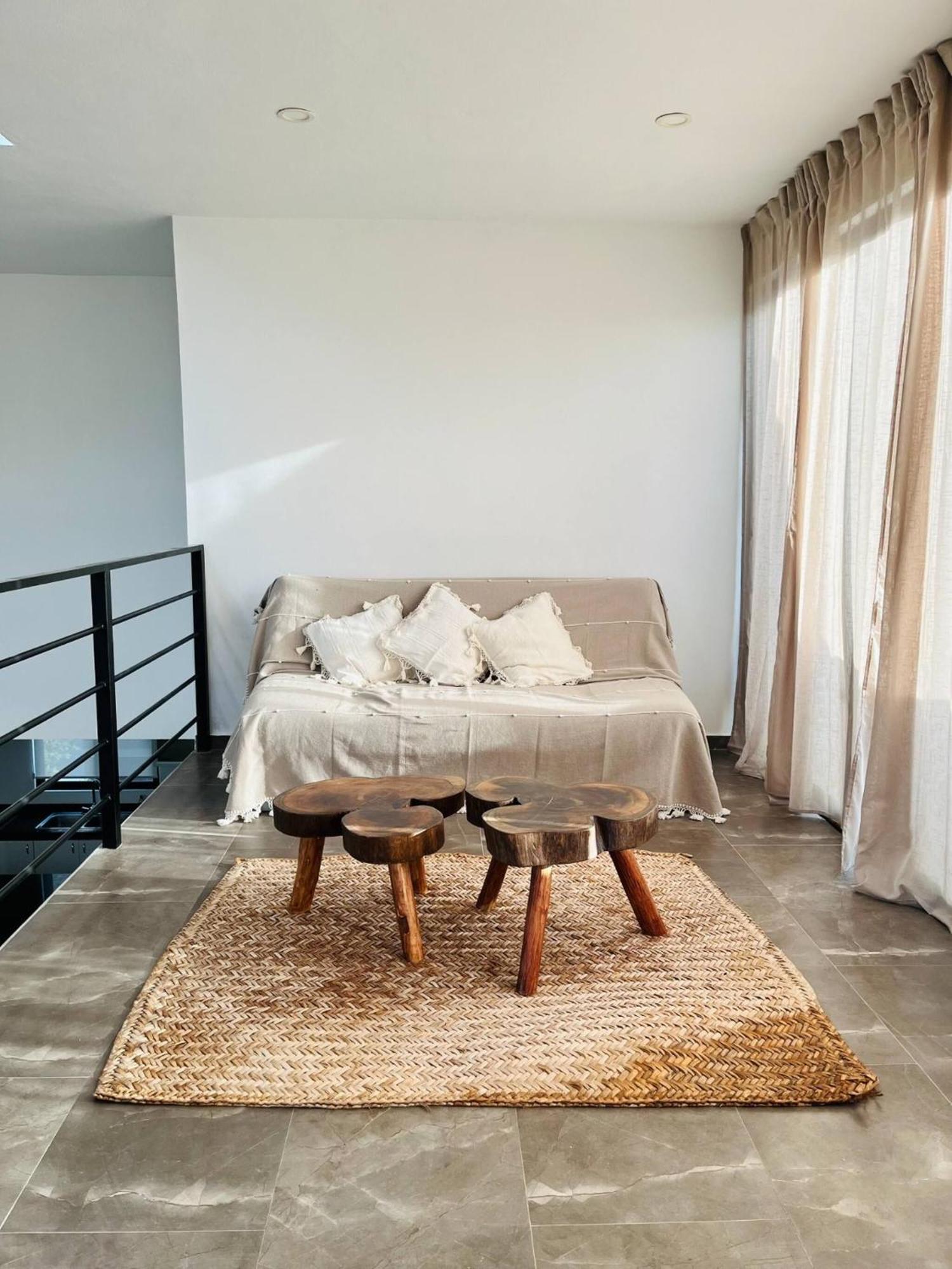 Penthouse Retreat With Private Pool And Stunning Sunset Views Apartment